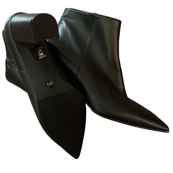 NEW STUART WEITZMAN LINSI Ankle BOOTS Black Leather Zip Bootie Size 8.5 B EU 39 - Picture 6 of 6